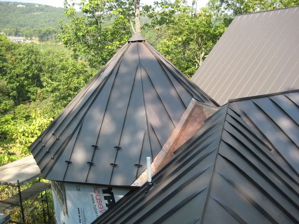 Professional Shingle Replacement & Repair by Craftsman Roofing in Piñata District